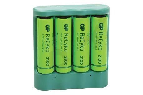 GP  GPRCKCH421U370 B421 USB Batterijlader Recyko 4x AA 2100mAh